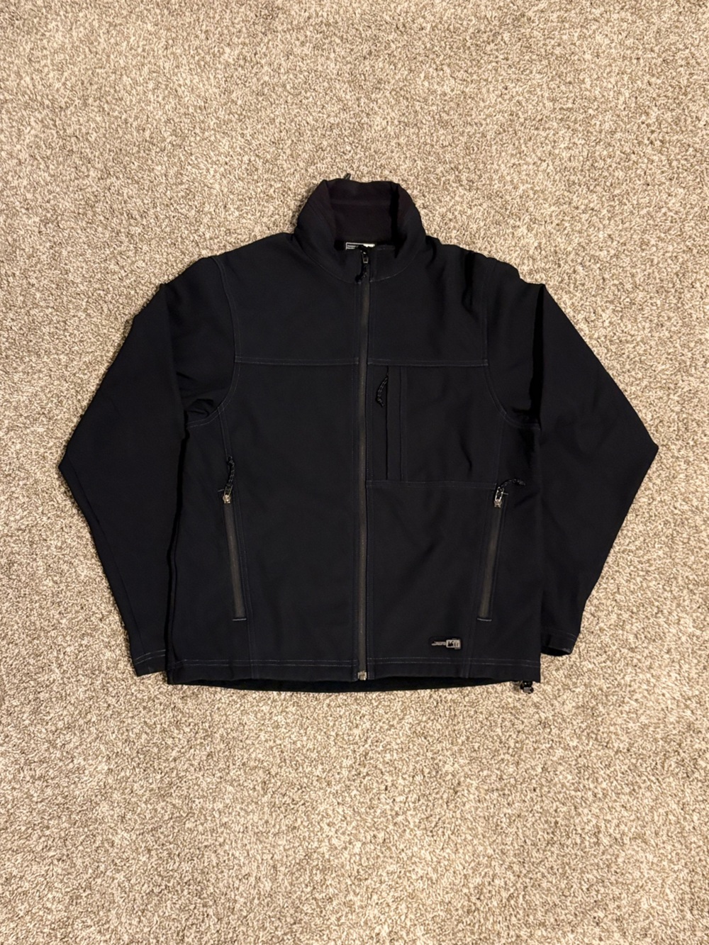 BLACK REI ZIP-UP JACKET